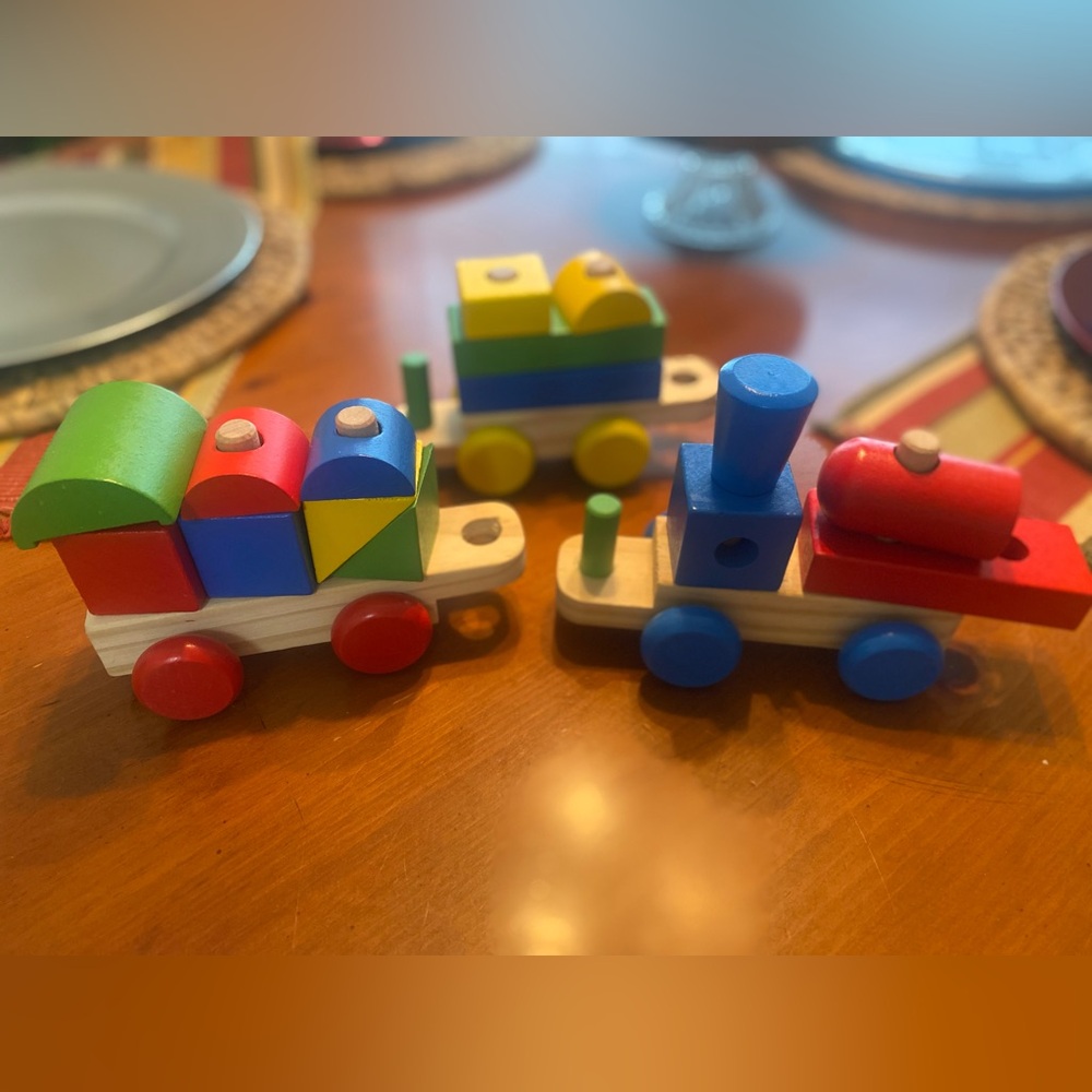 Melissa & Doug Wooden Stacking Train Super Cute for Toddlers Like New
